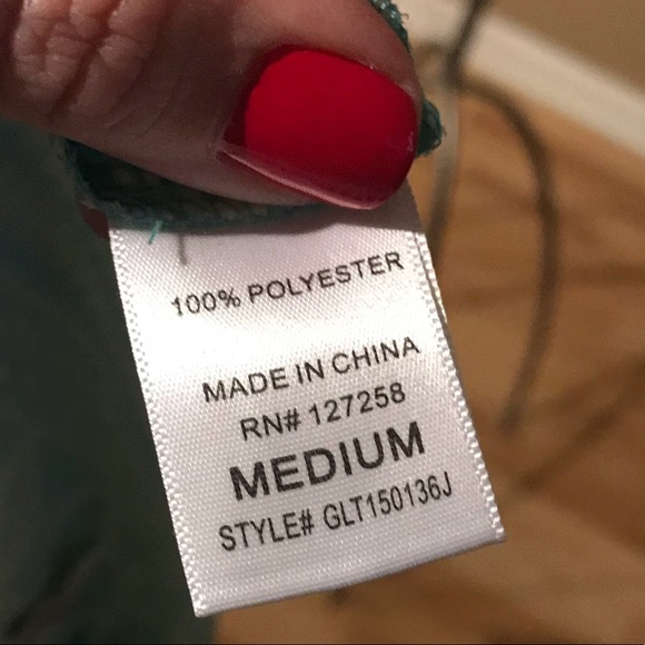 NWOT TOP - Picture 7 of 8